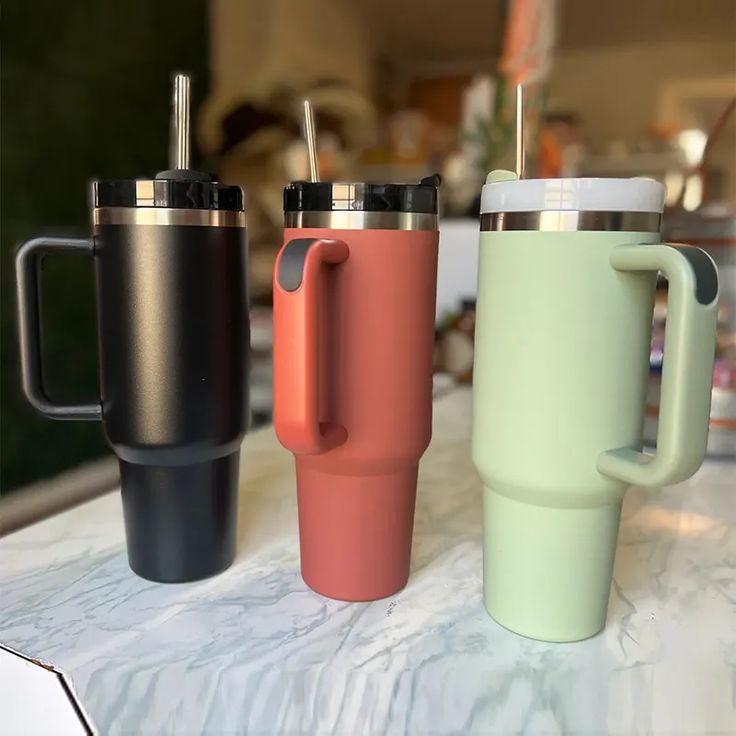 Travel Smarter with Aijun's Thermos Car Mug