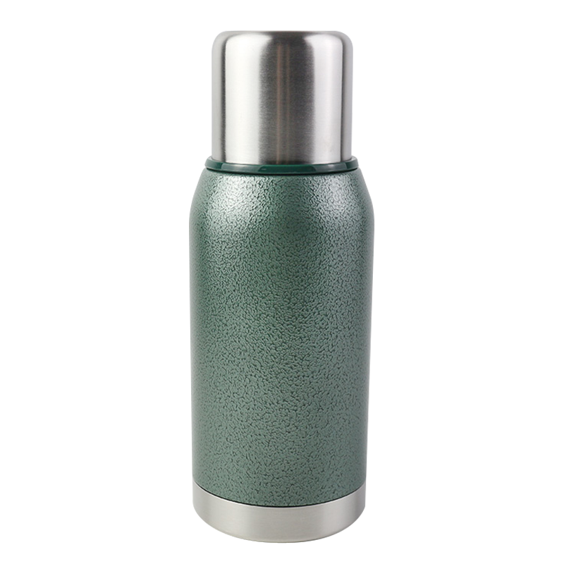 Daily Use Insulated Bottle With Practical Cap Design Supporting Quick Drinking And Stable Sealing In Office And Commuting Environments
